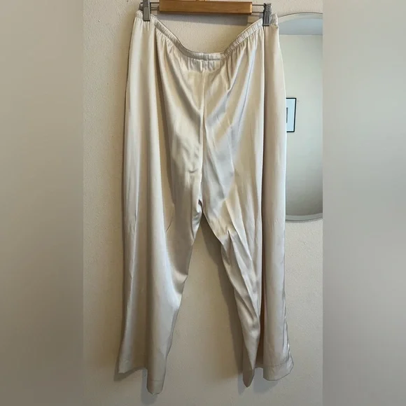 Abercrombie & Fitch Cream Wide Leg Pants - Picture 5 of 6